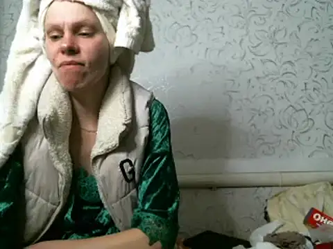 Julie Silver online show from 02-27-25, 04:53