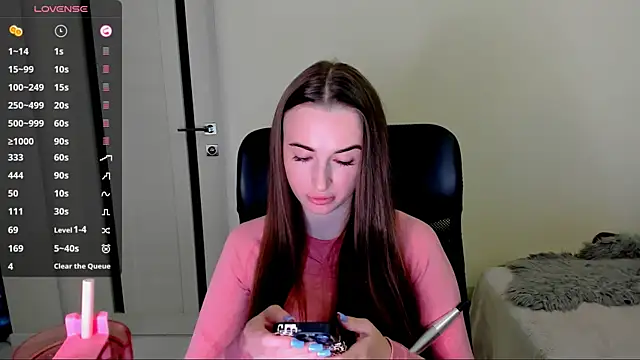 Kimmberr online show from 10-23-25, 04:45