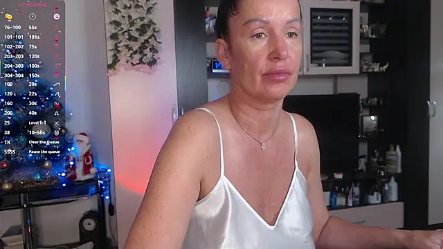 SheilaRyan online show from 12-15-25, 05:01