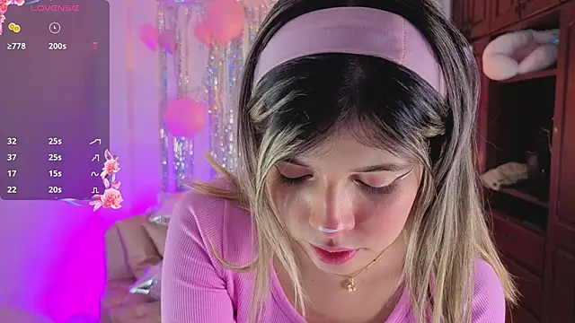 NATAASHA    online show from 04-16-26, 03:40