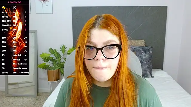 Snapshot of lucie_nicolls chatting on 01-30-25, 07:48 lucie nicolls online show from 01-30-25, 07:48