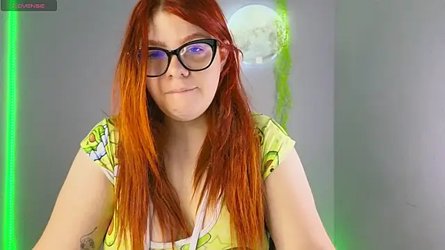 Snapshot of lucie_nicolls chatting on 02-10-25, 07:38 lucie nicolls online show from 02-10-25, 07:38