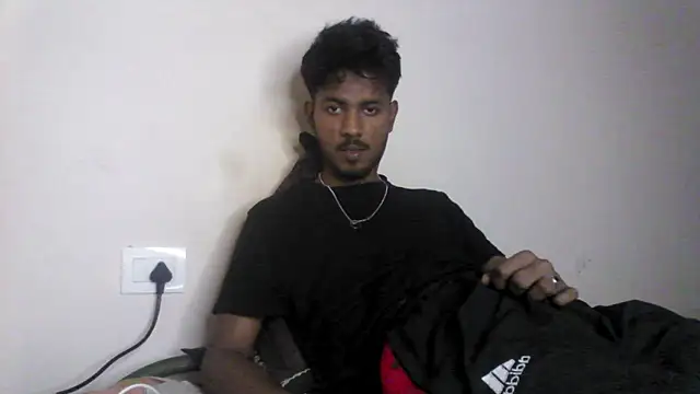 Snapshot of just_fucks chatting on 10-19-25, 10:43 just fucks online show from 10-19-25, 10:43