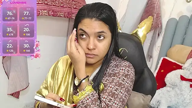 lakshmiraniii online show from 12-20-25, 09:27