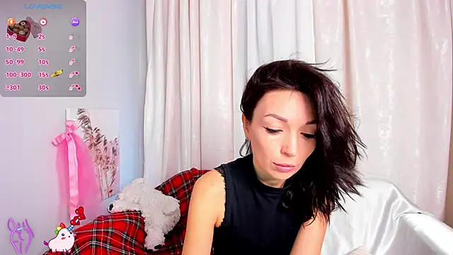 jessica tiny online show from 10-14-25, 01:39