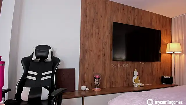 Snapshot of soycamig chatting on 10-13-25, 08:09 soycamig online show from 10-13-25, 08:09