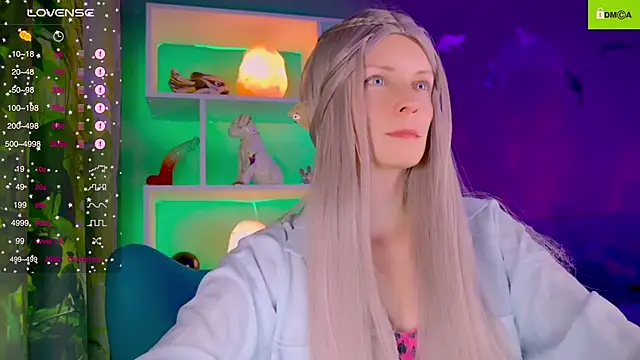 Snapshot of Flash_Summer chatting on 10-02-25, 12:17 Flash Summer online show from 10-02-25, 12:17