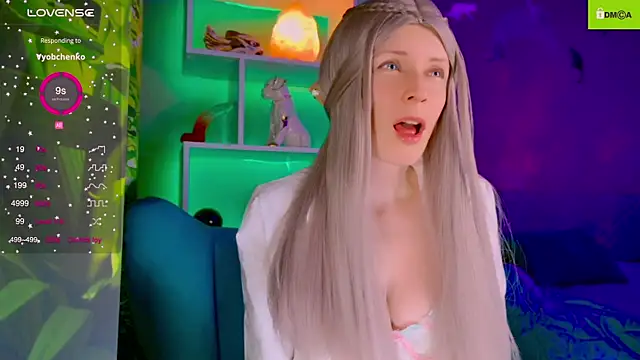 Snapshot of Flash_Summer chatting on 10-24-25, 12:52 Flash Summer online show from 10-24-25, 12:52