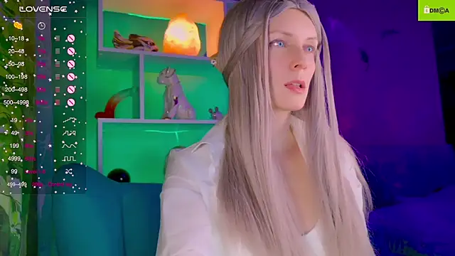 Snapshot of Flash_Summer chatting on 11-03-25, 12:02 Flash Summer online show from 11-03-25, 12:02