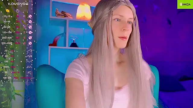 Snapshot of Flash_Summer chatting on 11-06-25, 12:44 Flash Summer online show from 11-06-25, 12:44