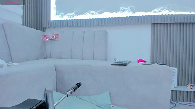 Snapshot of Apolo_Bianco_ chatting on 10-29-25, 10:44 Apolo Bianco online show from 10-29-25, 10:44