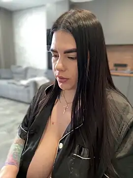 Snapshot of HugeBoobs- chatting on 03-02-25, 11:07 HugeBoobs- online show from 03-02-25, 11:07