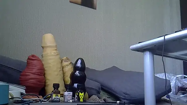 Snapshot of FISTCAMM chatting on 09-09-25, 06:13 FISTCAMM online show from 09-09-25, 06:13