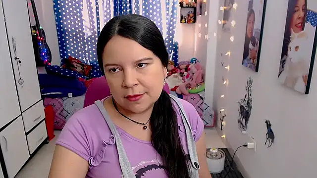 claryssa  online show from 01-10-25, 08:37