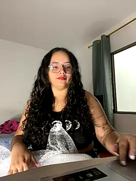 CurlyGirl 1 online show from 09-15-25, 07:14