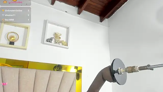 Snapshot of angel_dthroatt chatting on 12-18-24, 03:11 angel dthroatt online show from 12-18-24, 03:11