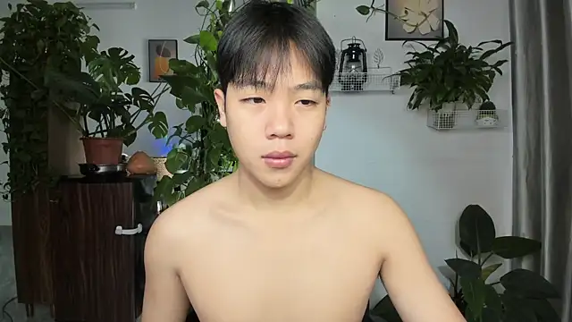 Snapshot of Oliver_Nl chatting on 11-25-25, 04:34 Oliver Nl online show from 11-25-25, 04:34