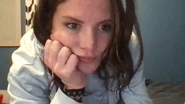 kittycatkendra online show from 11-18-25, 10:31