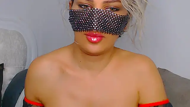 Turkish Latina online show from 01-14-25, 01:04
