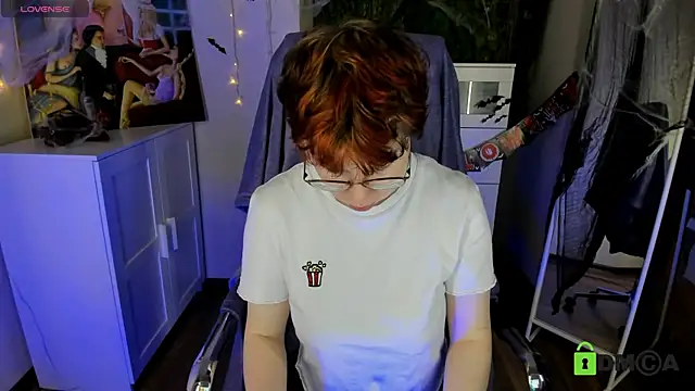 Melissa Wells online show from 10-28-25, 08:33