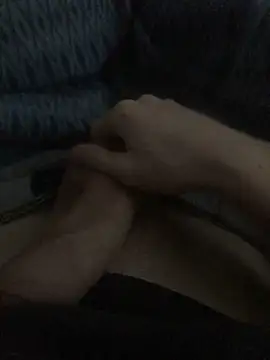 Snapshot of Luki475 chatting on 12-03-24, 08:27 Luki475 online show from 12-03-24, 08:27