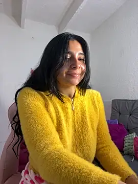 Snapshot of Meganmilk1 chatting on 10-20-25, 04:51 Meganmilk1 online show from 10-20-25, 04:51