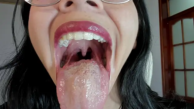 Snapshot of Katty_mouth chatting on 12-05-24, 08:00 Katty mouth online show from 12-05-24, 08:00