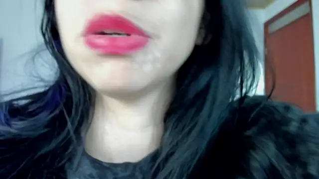 Snapshot of Katty_mouth chatting on 01-11-25, 08:21 Katty mouth online show from 01-11-25, 08:21
