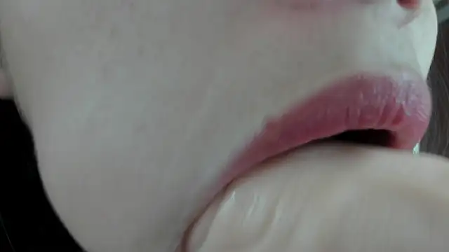 Snapshot of Katty_mouth chatting on 02-03-25, 08:03 Katty mouth online show from 02-03-25, 08:03