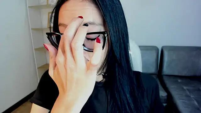 Snapshot of Katty_mouth chatting on 10-14-25, 08:31 Katty mouth online show from 10-14-25, 08:31