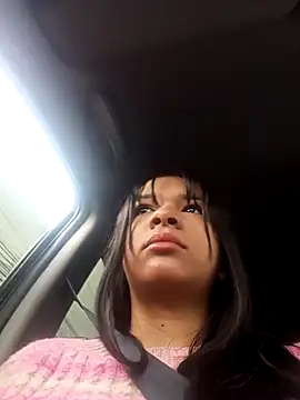 Snapshot of VivienAndClark chatting on 11-12-25, 12:05 VivienAndClark online show from 11-12-25, 12:05