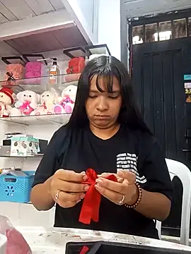 Snapshot of VivienAndClark chatting on 11-19-25, 03:23 VivienAndClark online show from 11-19-25, 03:23