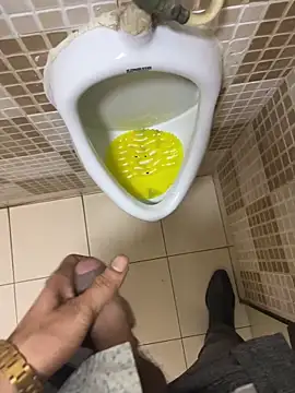 Snapshot of hitlar1026 chatting on 10-16-25, 11:55 hitlar1026 online show from 10-16-25, 11:55