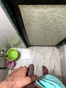 Snapshot of hitlar1026 chatting on 10-25-25, 09:20 hitlar1026 online show from 10-25-25, 09:20