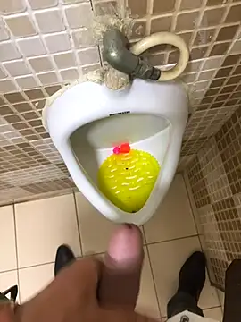 Snapshot of hitlar1026 chatting on 12-02-25, 09:25 hitlar1026 online show from 12-02-25, 09:25