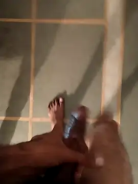 Snapshot of Monster_Bigdick chatting on 11-07-25, 05:13 Monster Bigdick online show from 11-07-25, 05:13