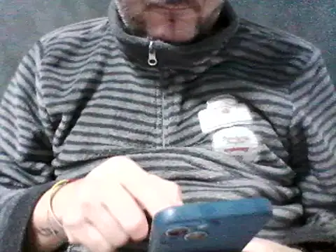 Snapshot of daky_86 chatting on 01-25-25, 05:40 daky 86 online show from 01-25-25, 05:40