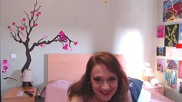 Snapshot of genialwomen chatting on 01-27-25, 10:06 genialwomen online show from 01-27-25, 10:06