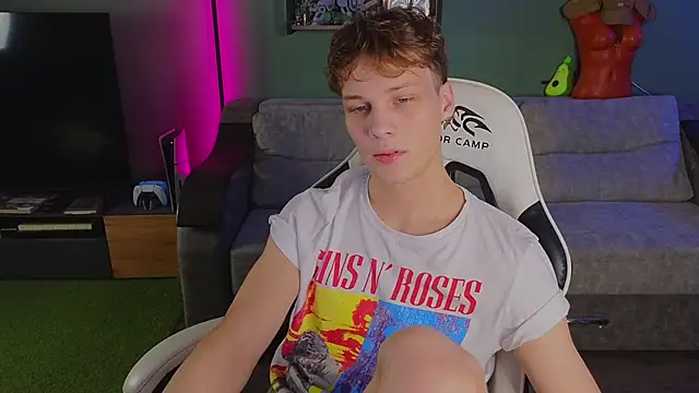 TeddyLiLboy online show from 11-05-25, 04:29