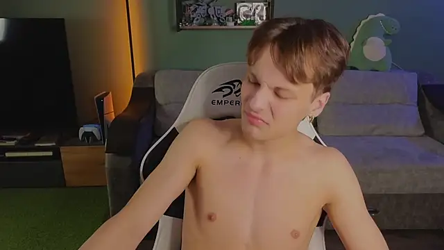 TeddyLiLboy online show from 11-15-25, 03:52