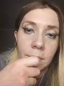 Snapshot of LeraSweet chatting on 12-31-24, 09:28 LeraSweet online show from 12-31-24, 09:28