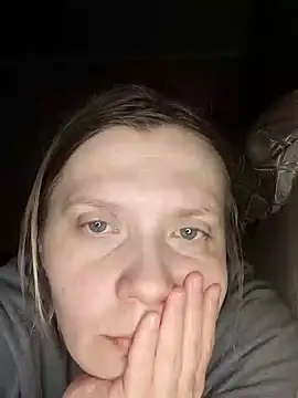 Snapshot of LeraSweet chatting on 01-03-25, 08:11 LeraSweet online show from 01-03-25, 08:11