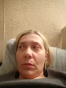 Snapshot of LeraSweet chatting on 10-11-25, 07:12 LeraSweet online show from 10-11-25, 07:12