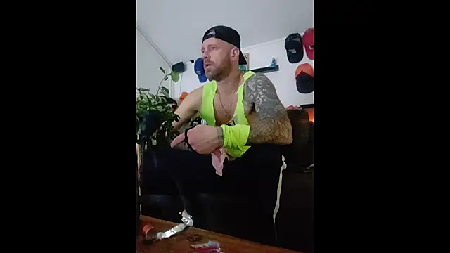 eltoulou online show from 01-12-25, 09:08