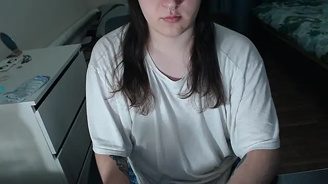 EvaMiron online show from 11-23-25, 06:19