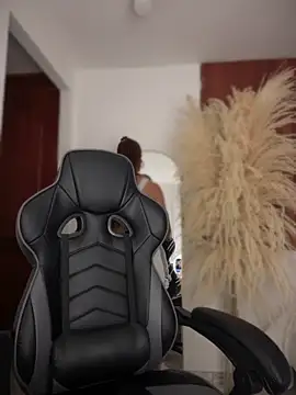 gretta kler1 online show from 10-17-25, 11:24