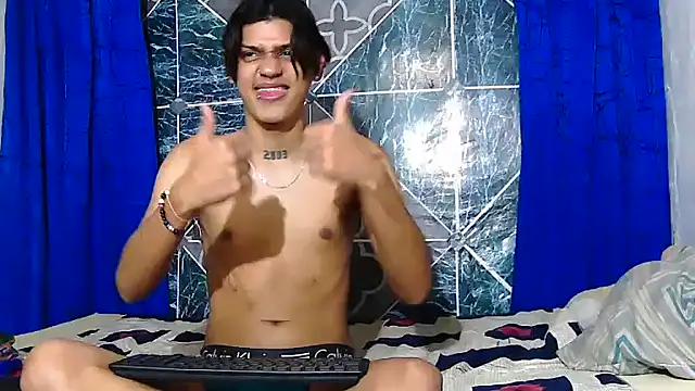 Snapshot of Samuelsince chatting on 09-20-25, 12:55 Samuelsince online show from 09-20-25, 12:55