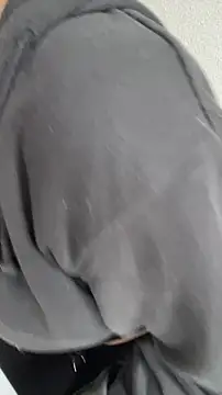 Snapshot of kinkygirl420x chatting on 10-17-25, 10:29 kinkygirl420x online show from 10-17-25, 10:29