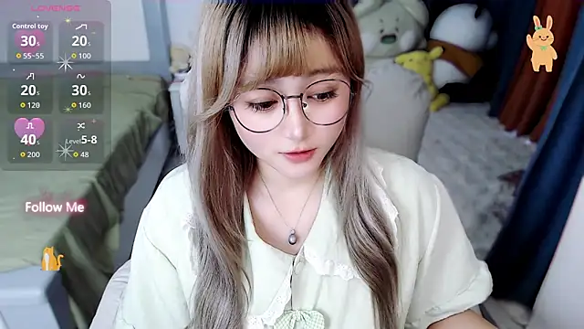 Snapshot of Sweet-18wanwan chatting on 10-01-25, 10:27 Sweet-18wanwan online show from 10-01-25, 10:27