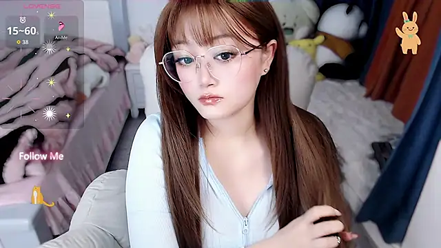 Snapshot of Sweet-18wanwan chatting on 11-08-25, 12:38 Sweet-18wanwan online show from 11-08-25, 12:38